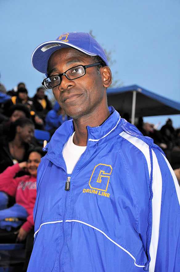 %_tempFileNameMr_V_in_Blue_JPG%